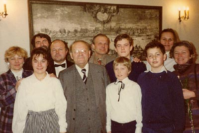 Tadeusz with family Tadeusz with family, Warsaw 1989